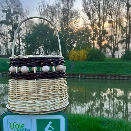 Du Panier Au Gite Vouziers Extérieur photo